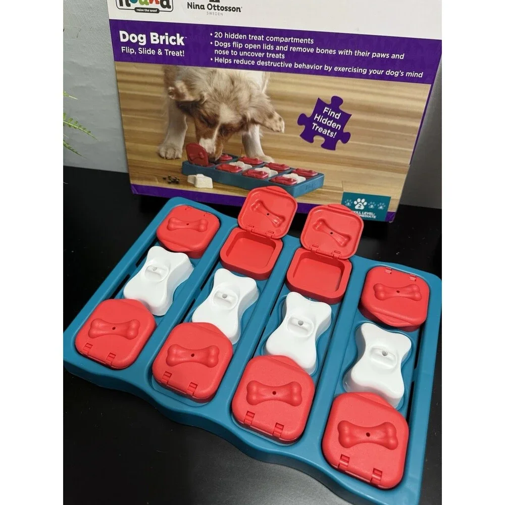 *NEW* Nina Ottosson by Outward Hound Dog Brick Interactive Treat Puzzle Dog Toy